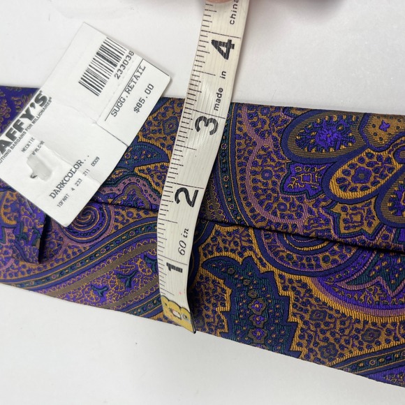 Trafalgar Men's 100% Silk Paisley Necktie Purple Gold Luxury - Picture 7 of 12